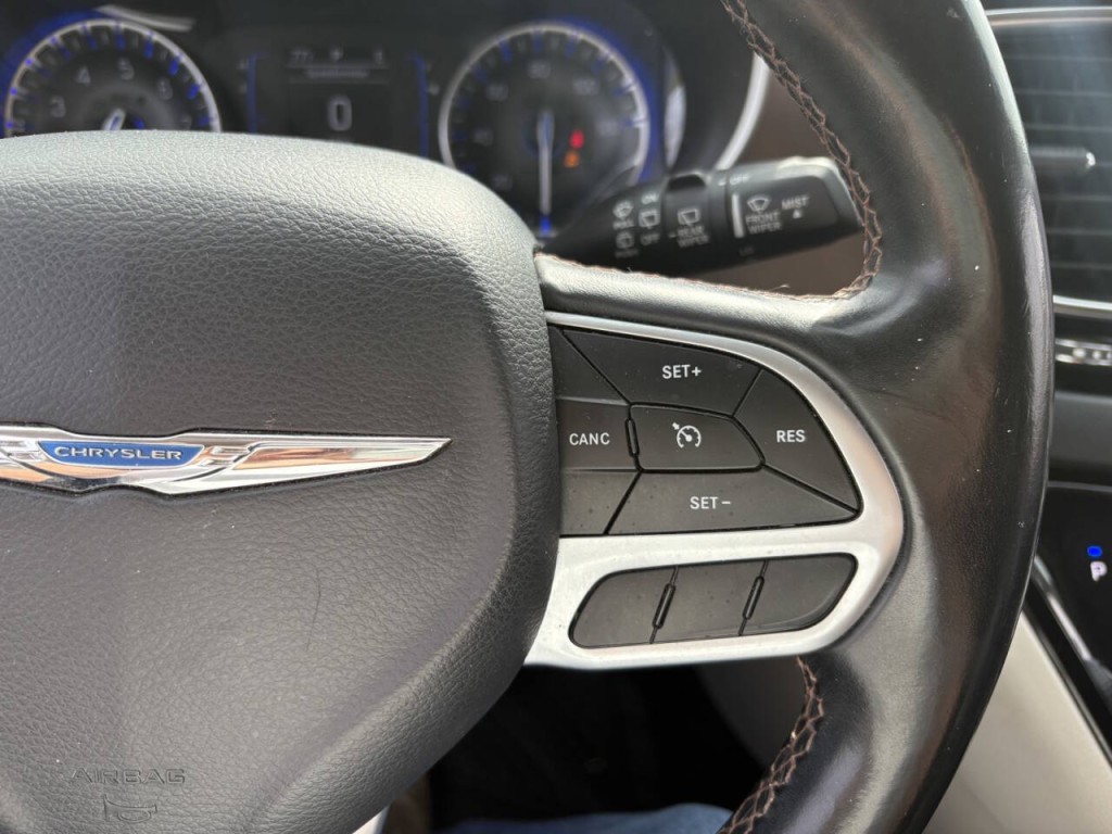 2018 Chrysler Pacifica Image 13