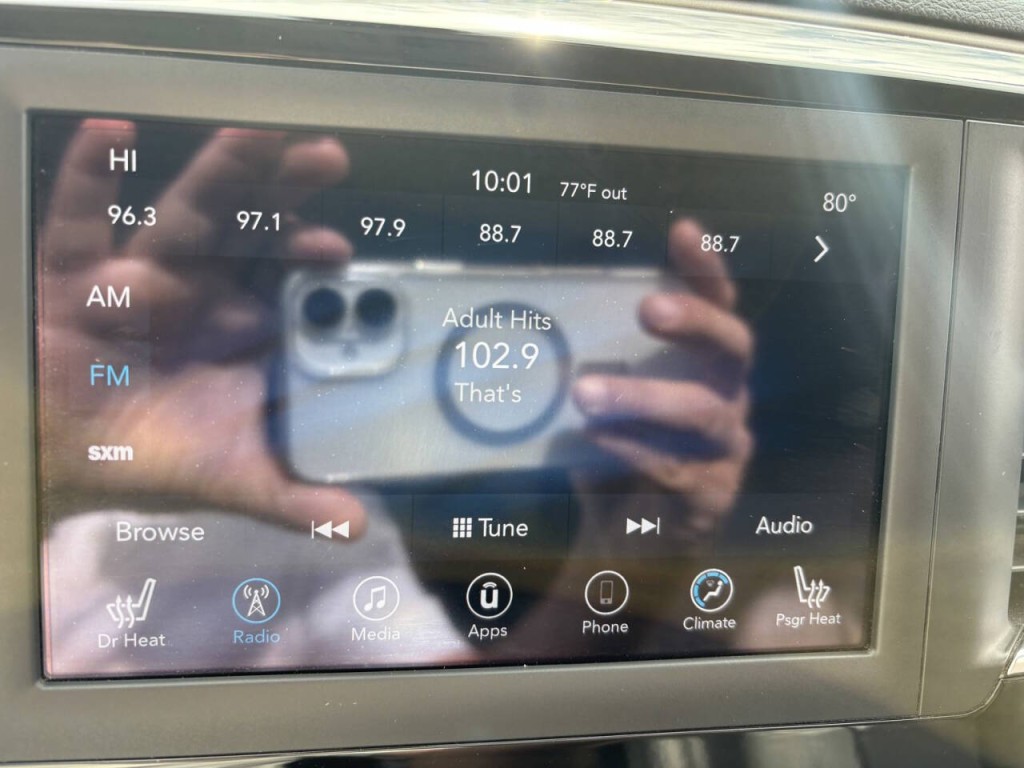 2018 Chrysler Pacifica Image 17