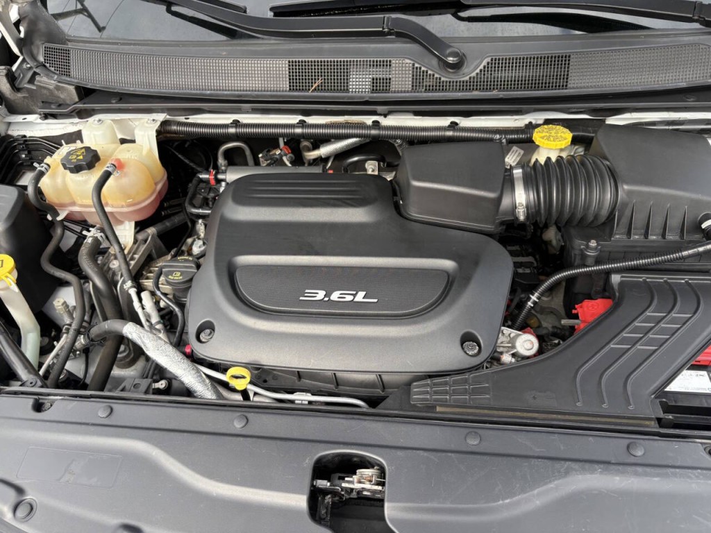 2018 Chrysler Pacifica Image 30