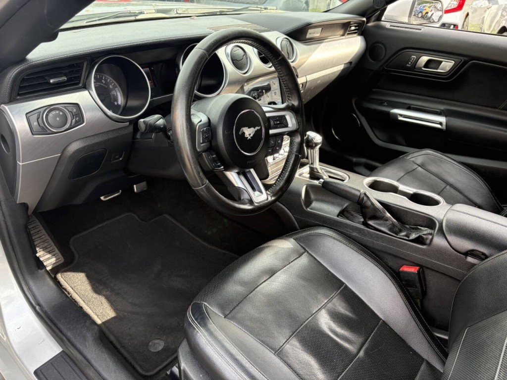 2019 Ford Mustang Image 19