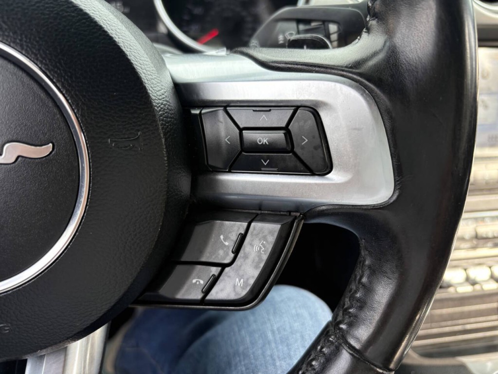 2019 Ford Mustang Image 21