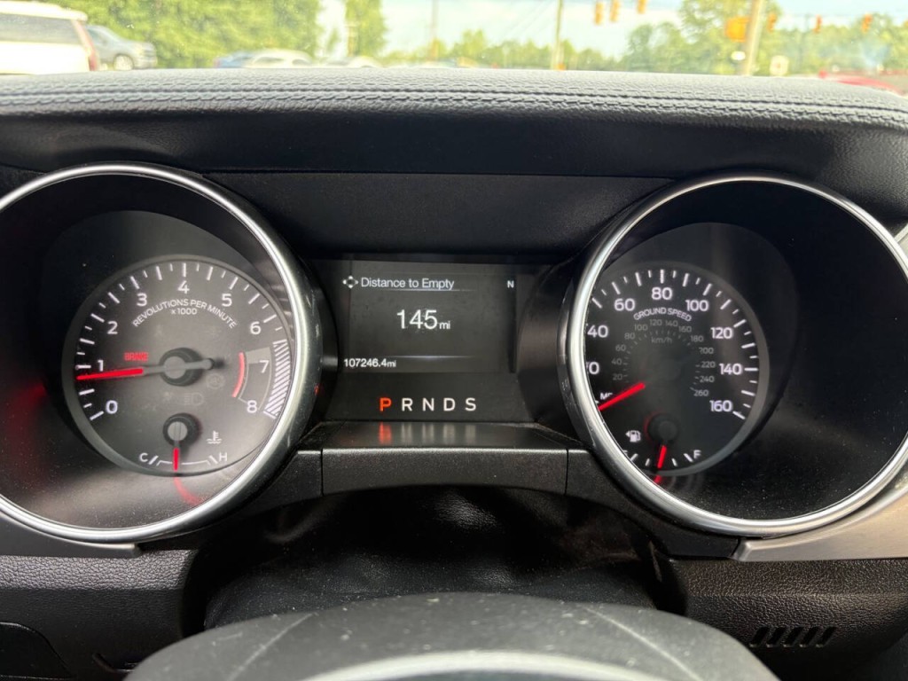 2019 Ford Mustang Image 23