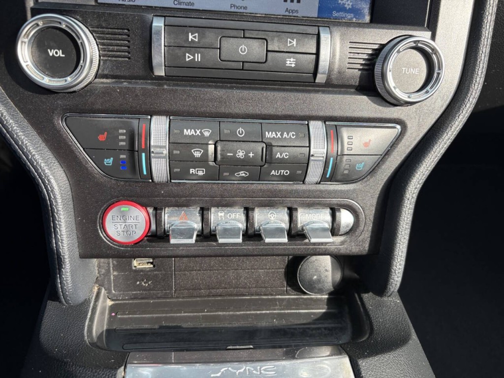 2019 Ford Mustang Image 26
