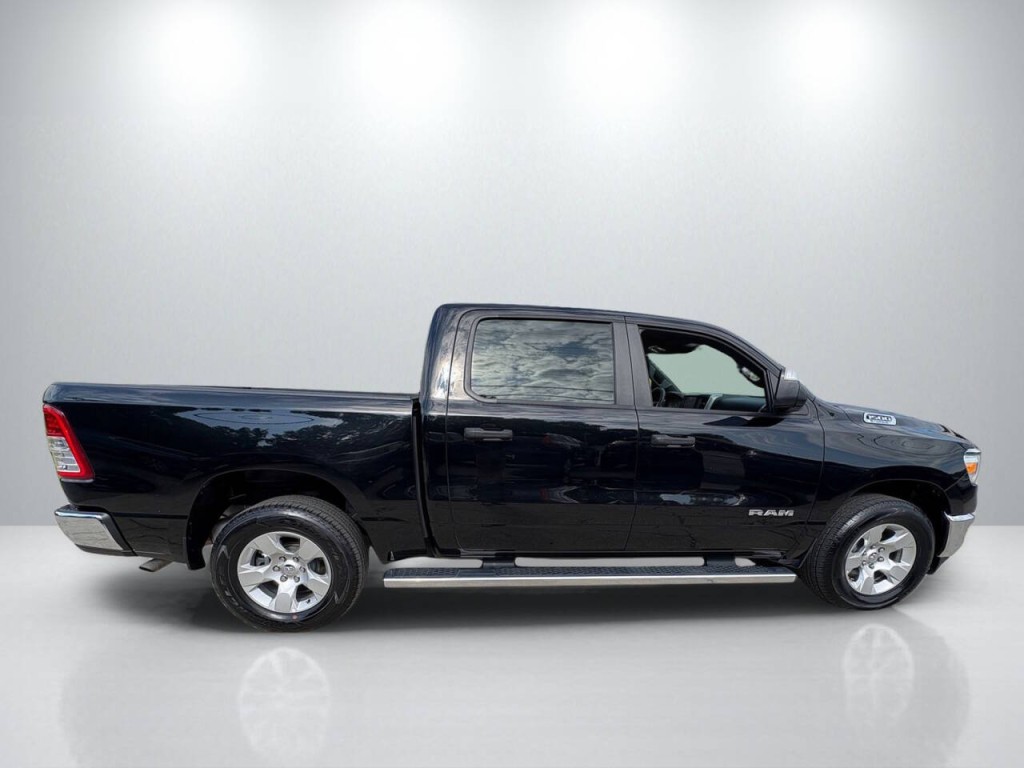 2023 RAM 1500 Image 8