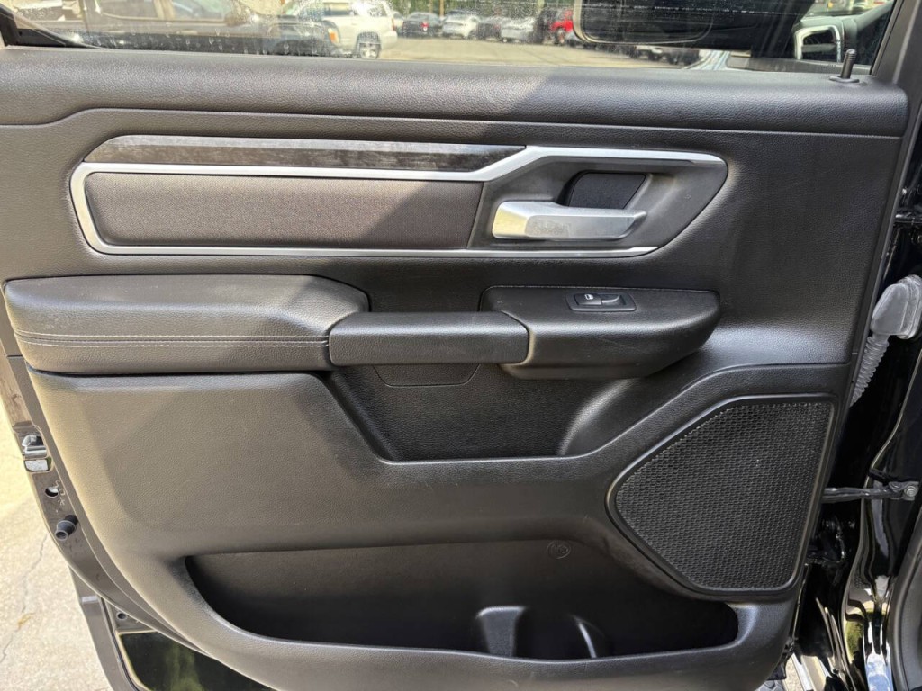 2023 RAM 1500 Image 25