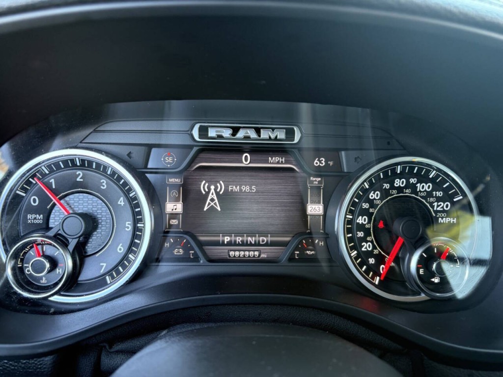 2021 RAM 1500 Image 15