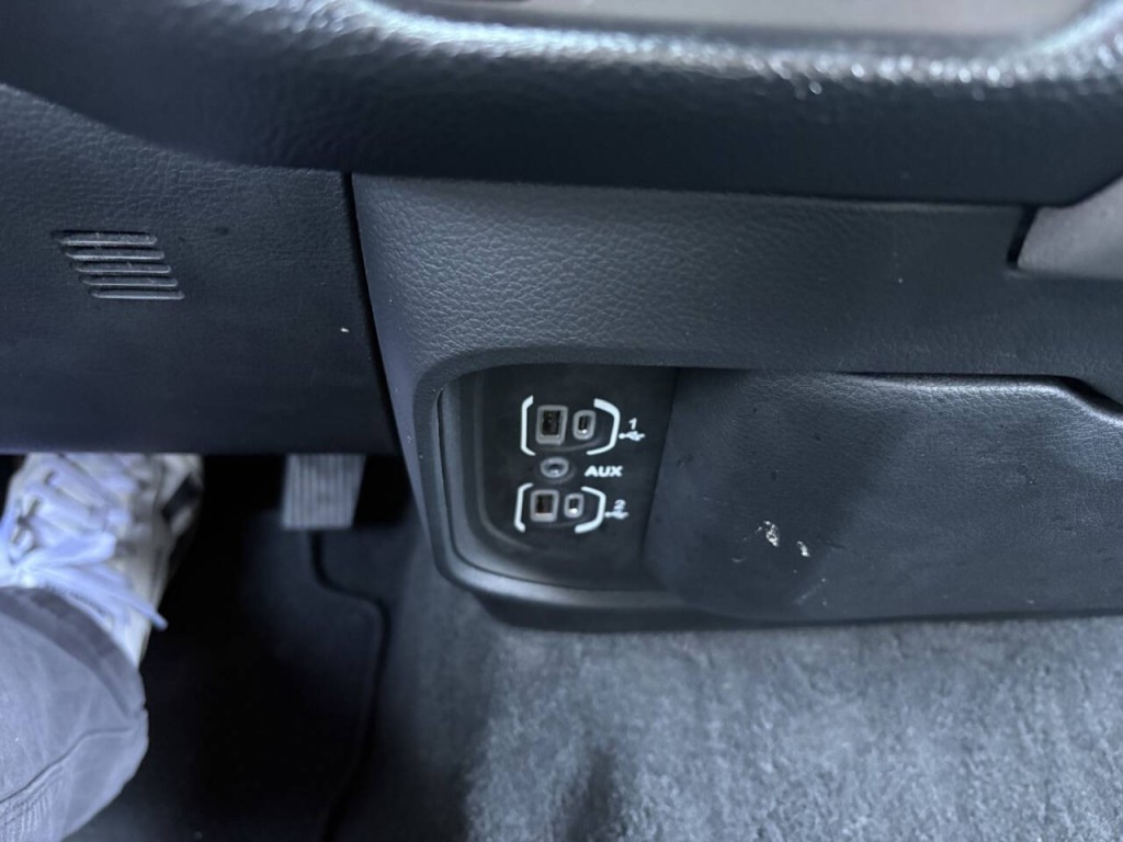 2021 RAM 1500 Image 21