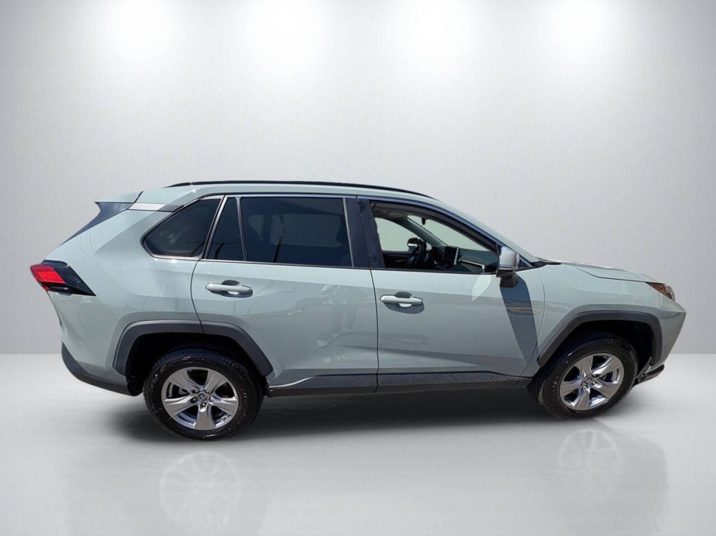 2022 Toyota Rav4 Image 8