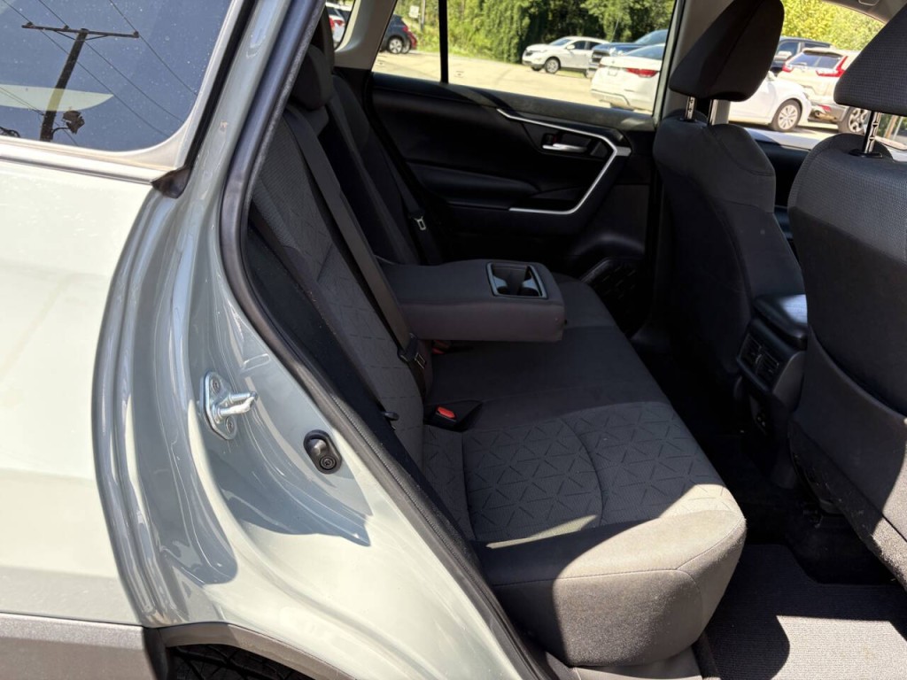 2022 Toyota Rav4 Image 28