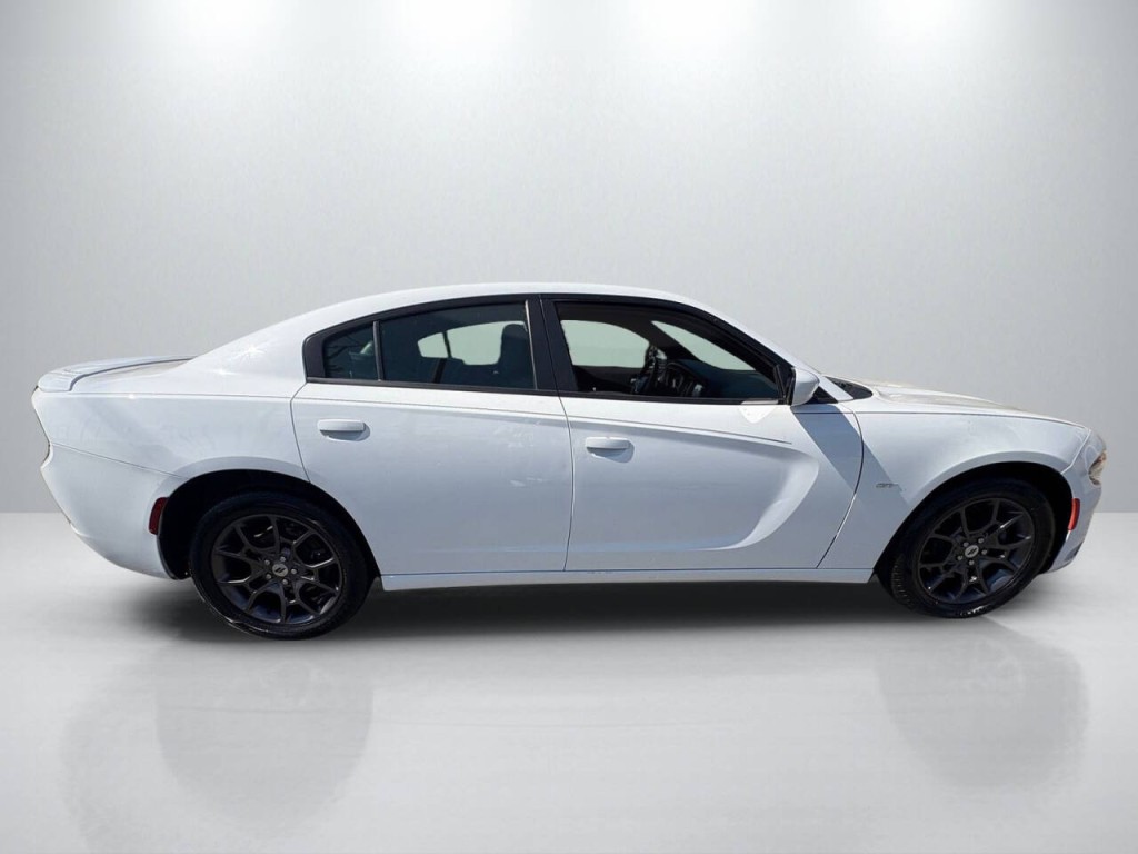 2018 Dodge Charger Image 8