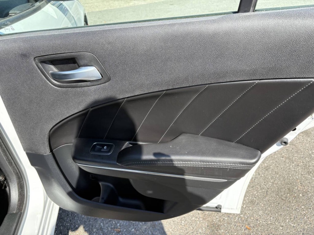 2018 Dodge Charger Image 28