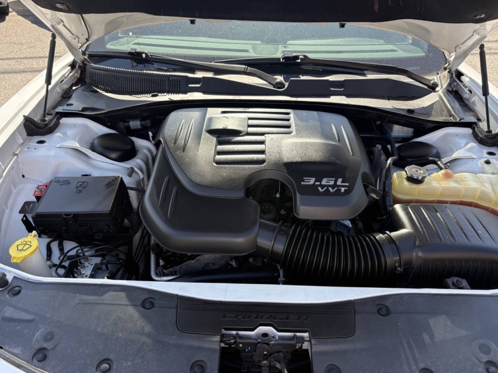 2018 Dodge Charger Image 30