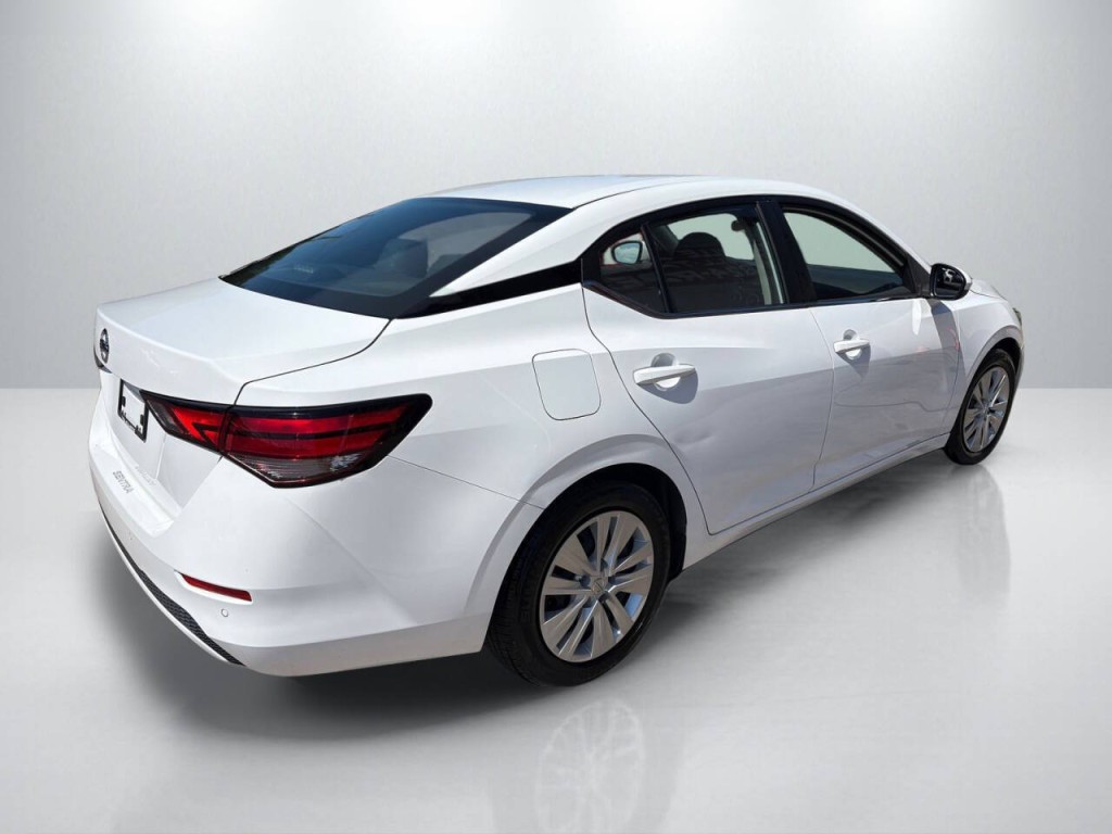2023 Nissan Sentra Image 7