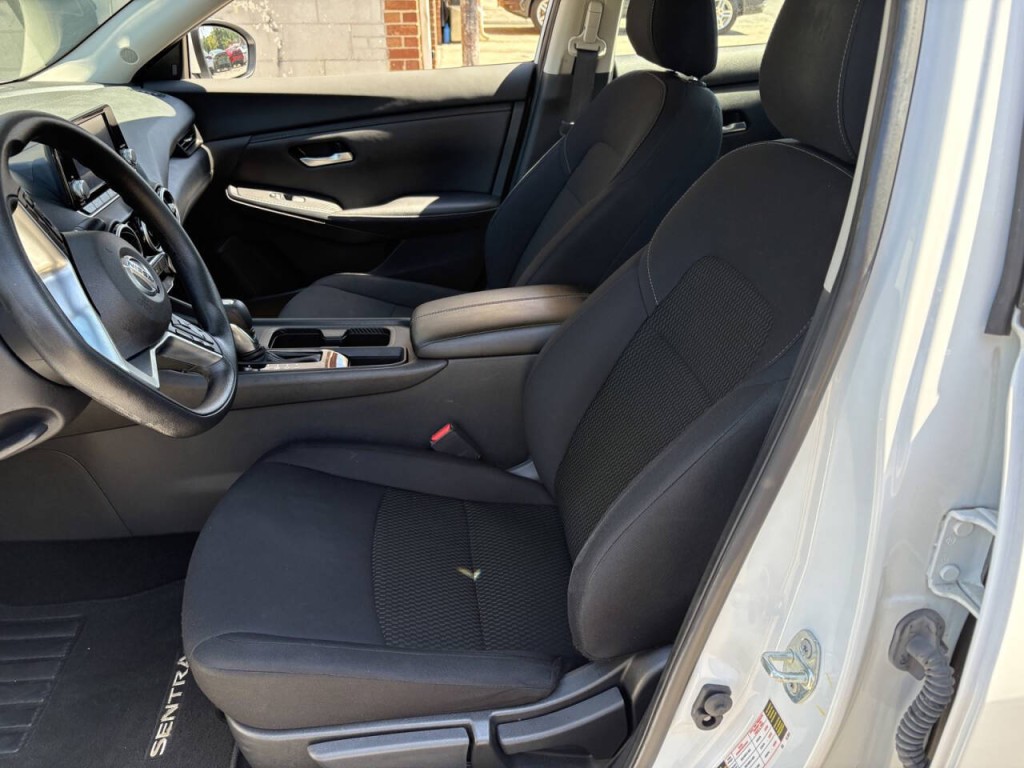 2023 Nissan Sentra Image 10