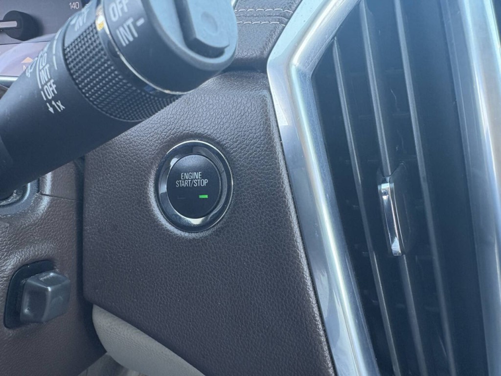 2014 Cadillac SRX Image 16