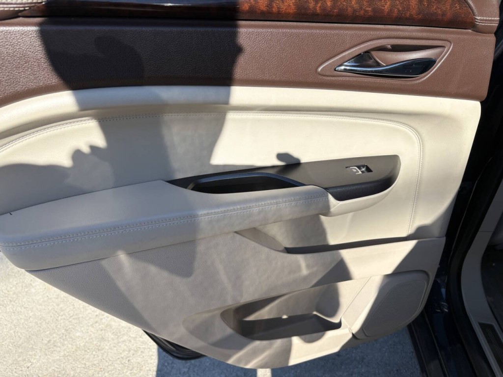 2014 Cadillac SRX Image 24