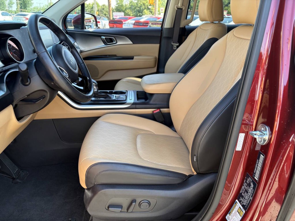 2023 Kia Carnival Image 10