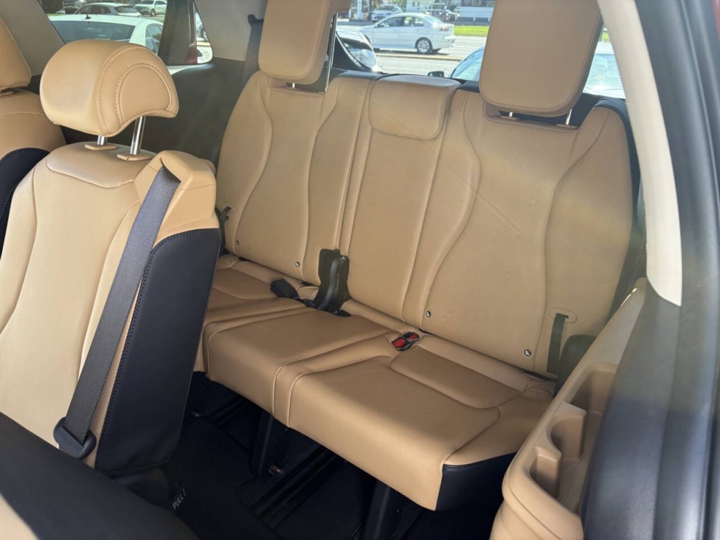 2023 Kia Carnival Image 24