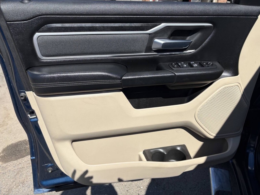 2021 RAM 1500 Image 9