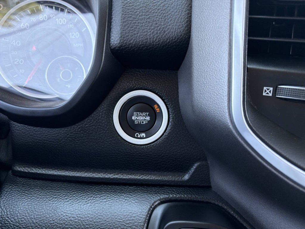 2021 RAM 1500 Image 16