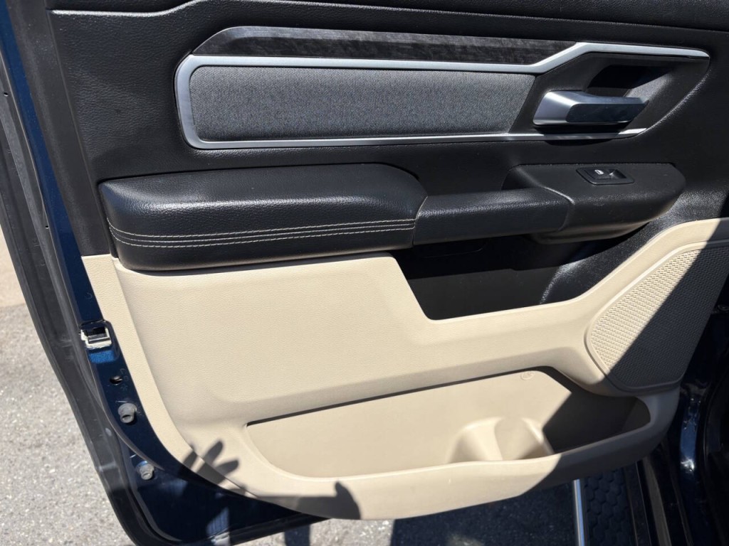 2021 RAM 1500 Image 25