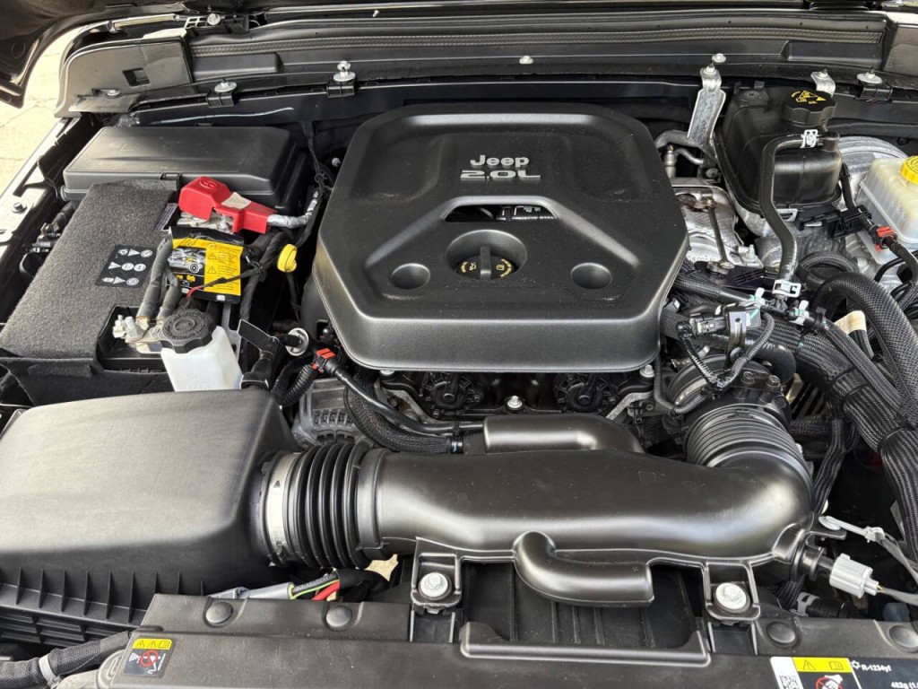 2021 Jeep Wrangler Unlimited Image 35