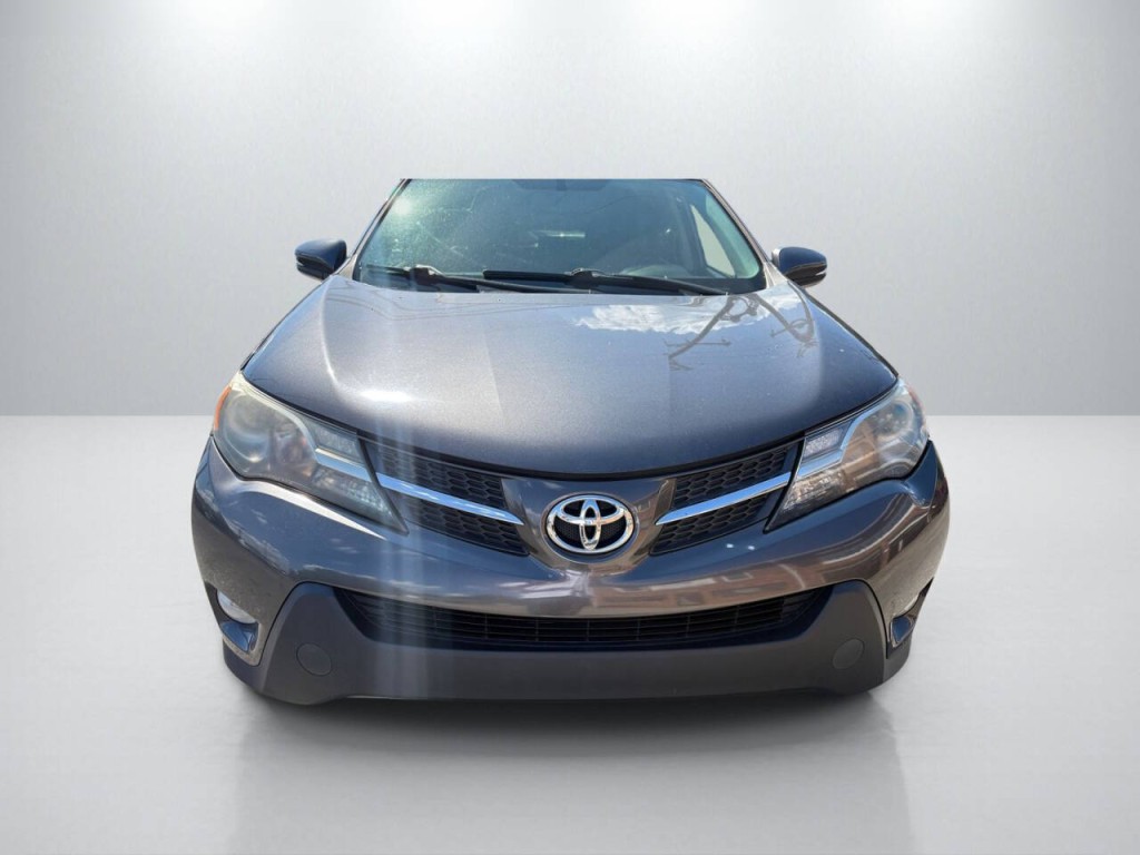 2015 Toyota Rav4 Image 2
