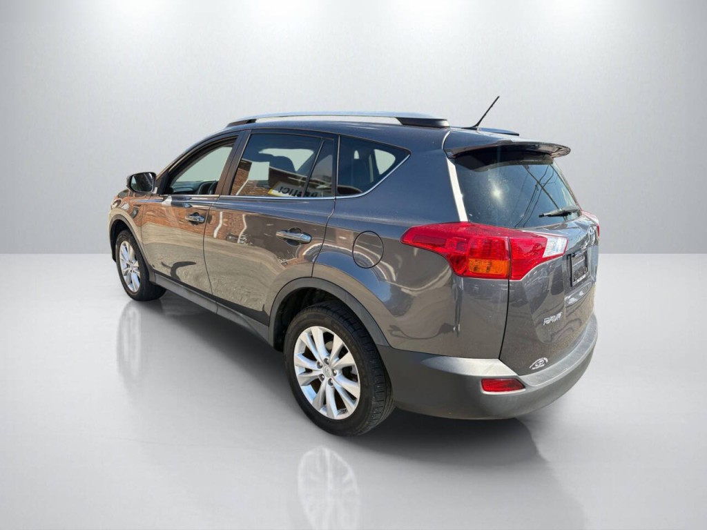 2015 Toyota Rav4 Image 5