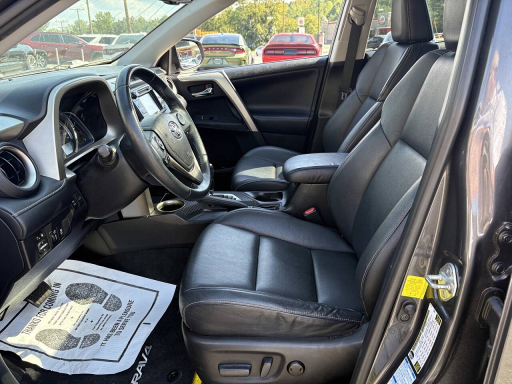 2015 Toyota Rav4 Image 10