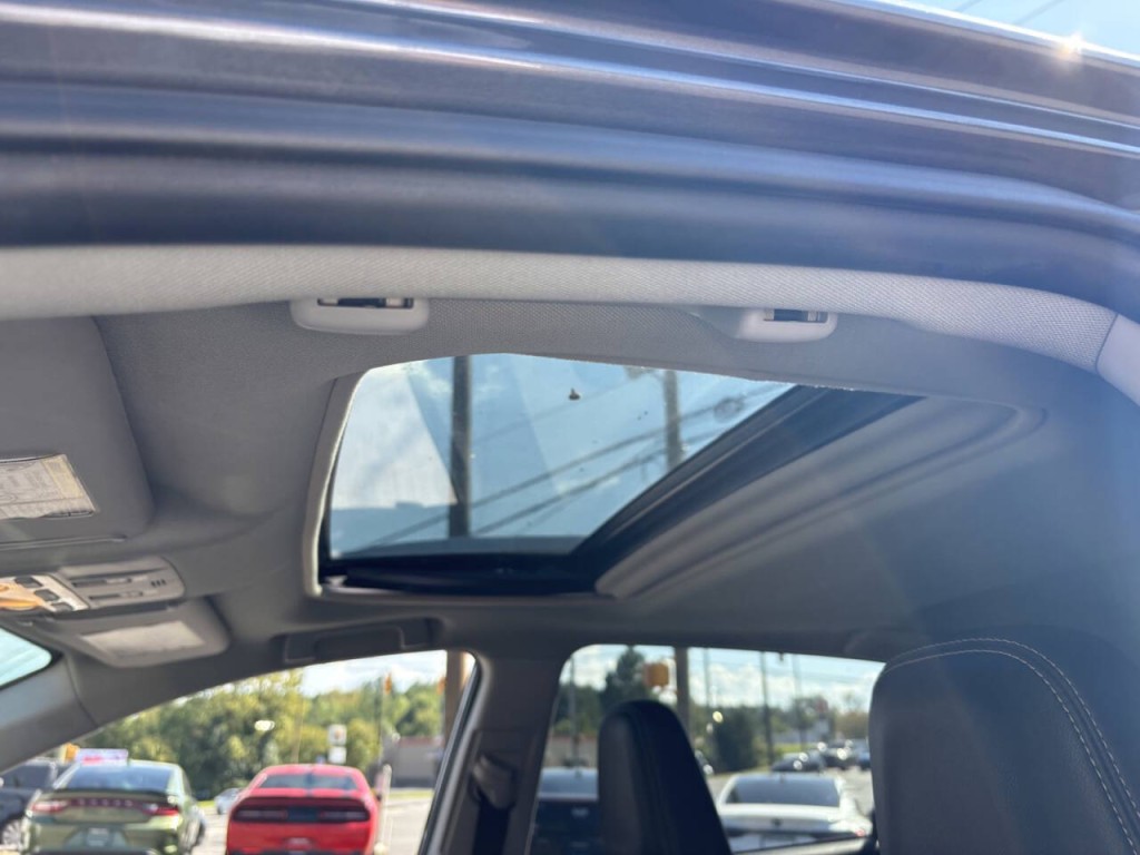 2015 Toyota Rav4 Image 12