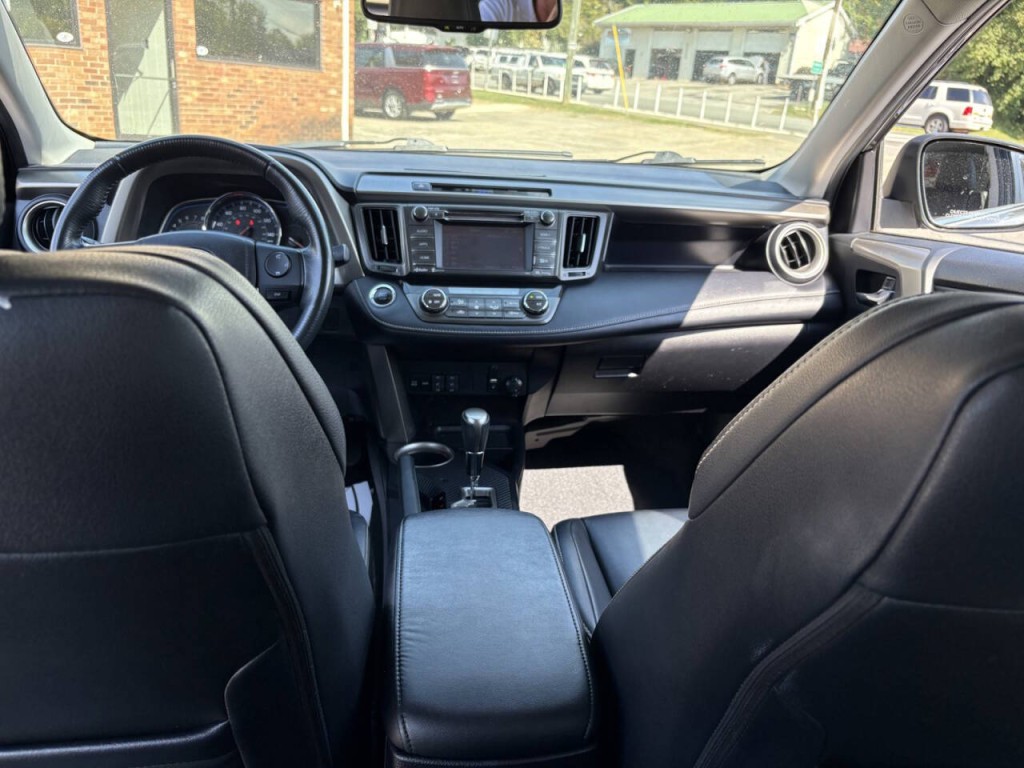 2015 Toyota Rav4 Image 24