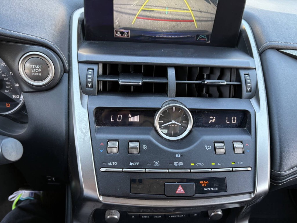 2021 Lexus NX 300 Image 20
