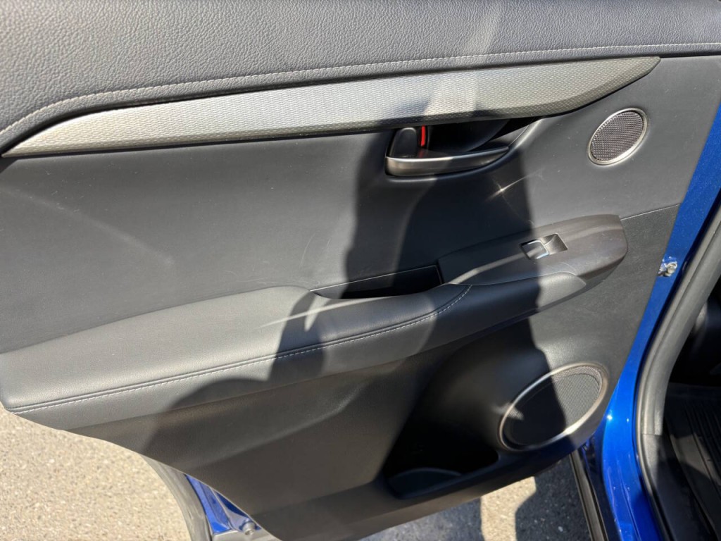 2021 Lexus NX 300 Image 24
