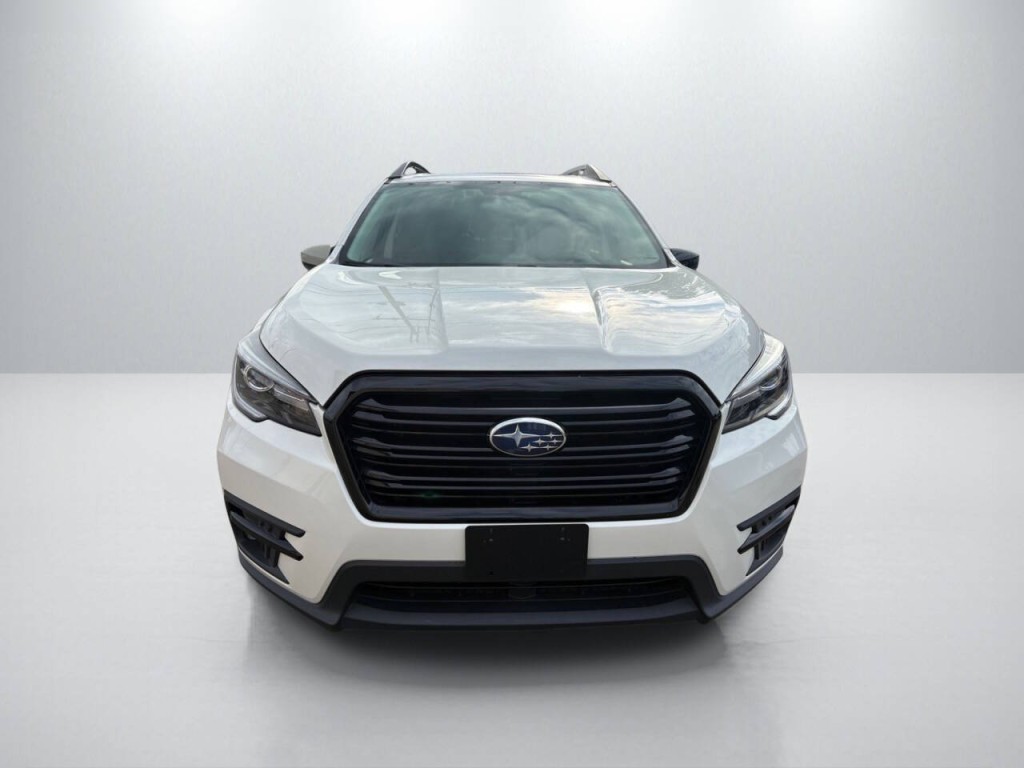2022 Subaru Ascent Image 2