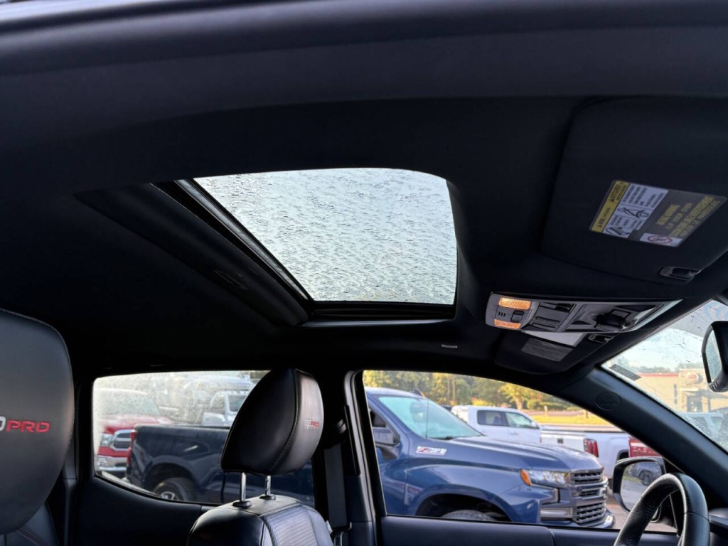 2019 Toyota Tacoma Image 26