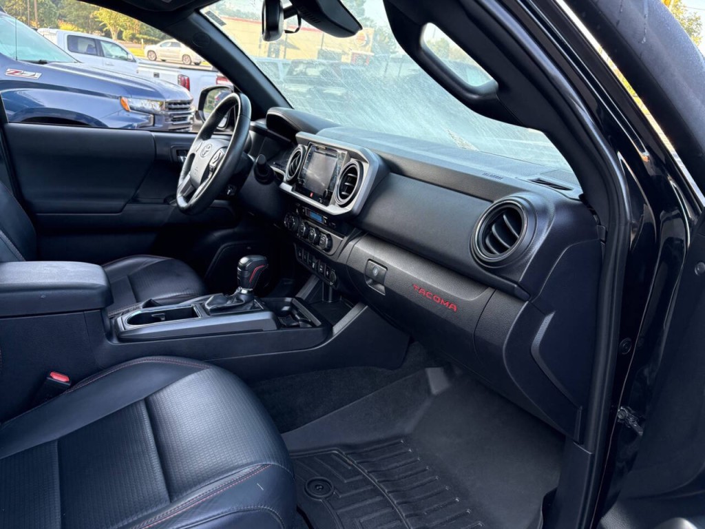2019 Toyota Tacoma Image 29