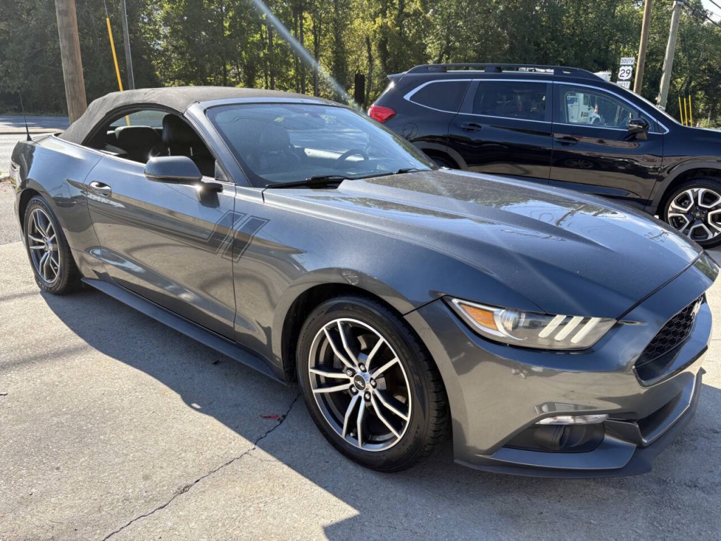 2017 Ford Mustang Image 11