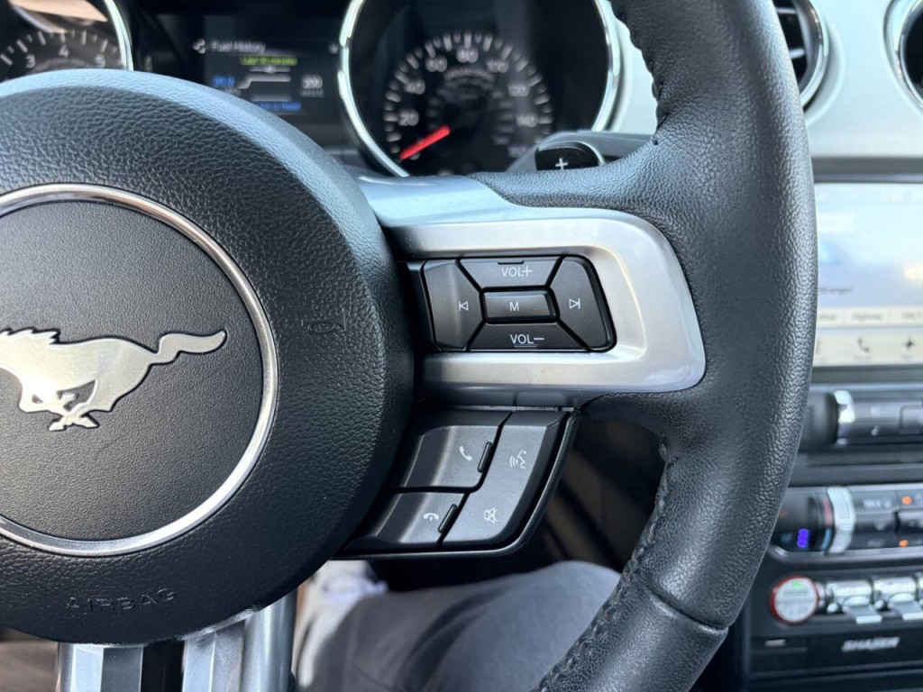 2017 Ford Mustang Image 23