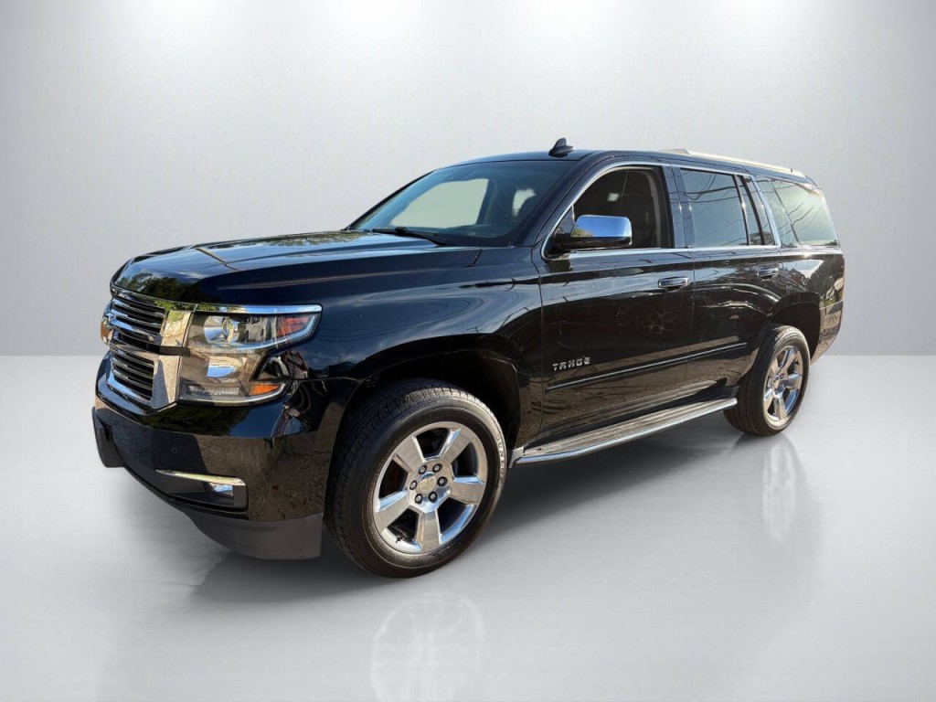 2017 Chevrolet Tahoe Image 3