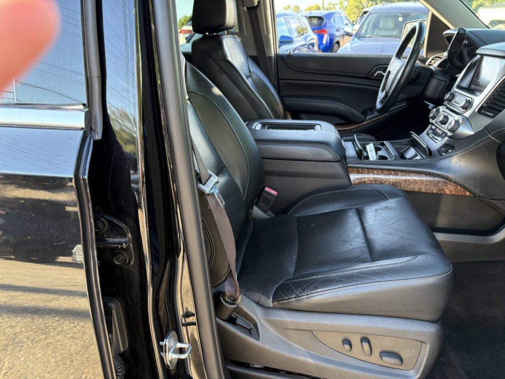 2017 Chevrolet Tahoe Image 34