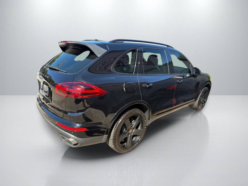 2017 Porsche Cayenne Image 7
