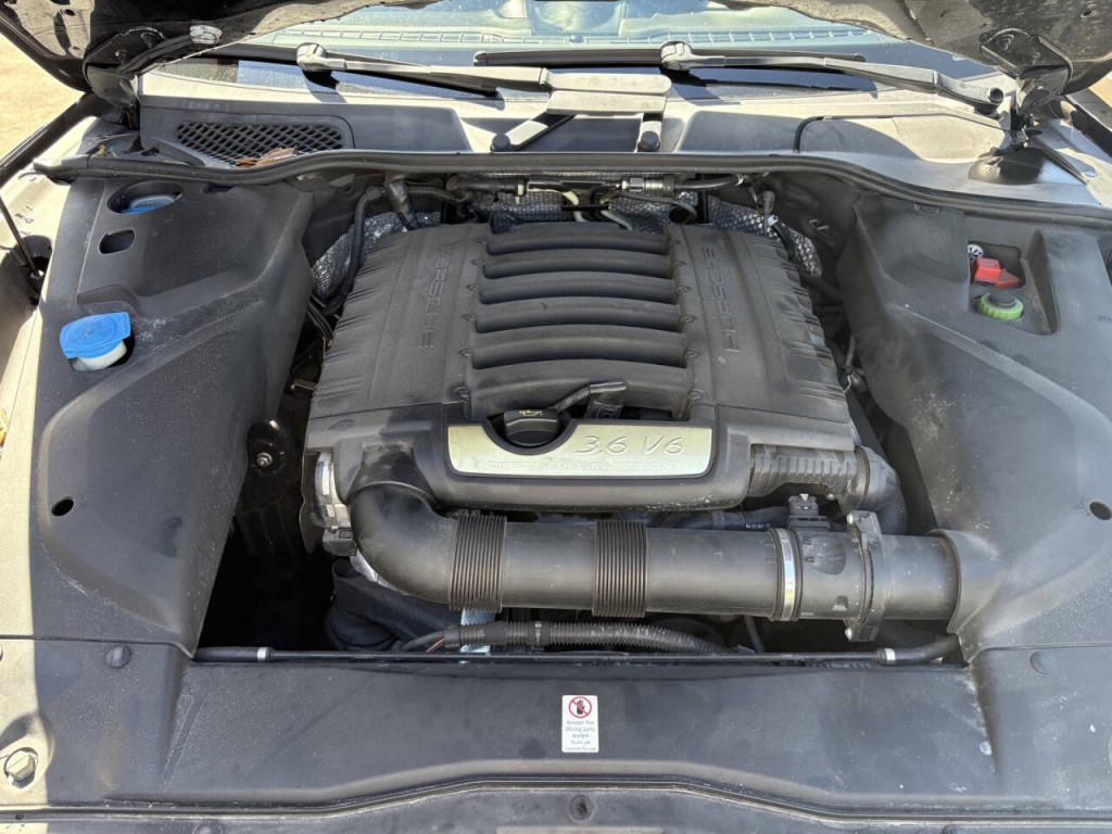 2017 Porsche Cayenne Image 33