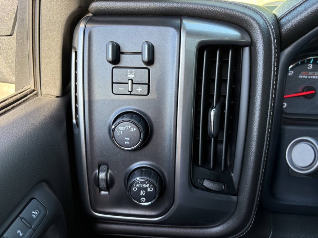 2018 Chevrolet Silverado 1500 Image 13
