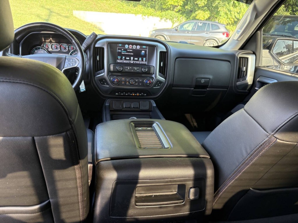 2018 Chevrolet Silverado 1500 Image 24