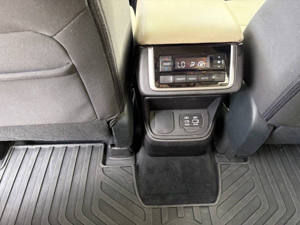 2023 Subaru Ascent Image 22
