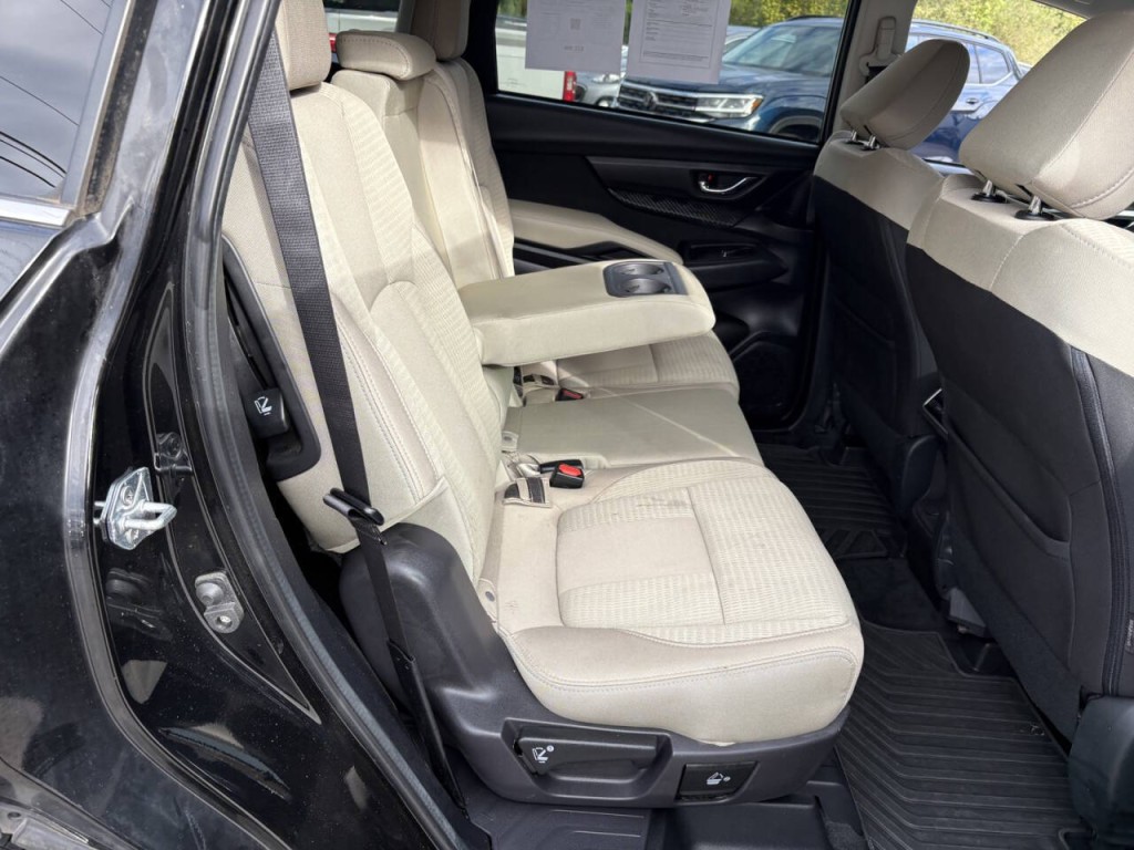 2023 Subaru Ascent Image 32