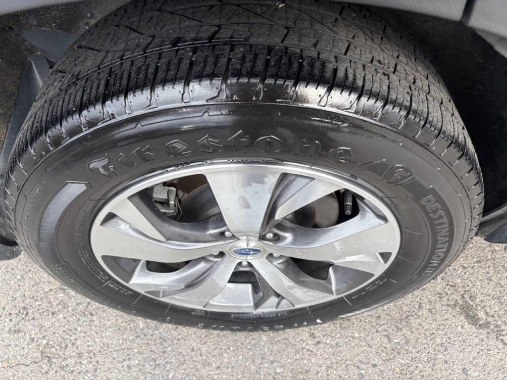 2023 Subaru Ascent Image 35