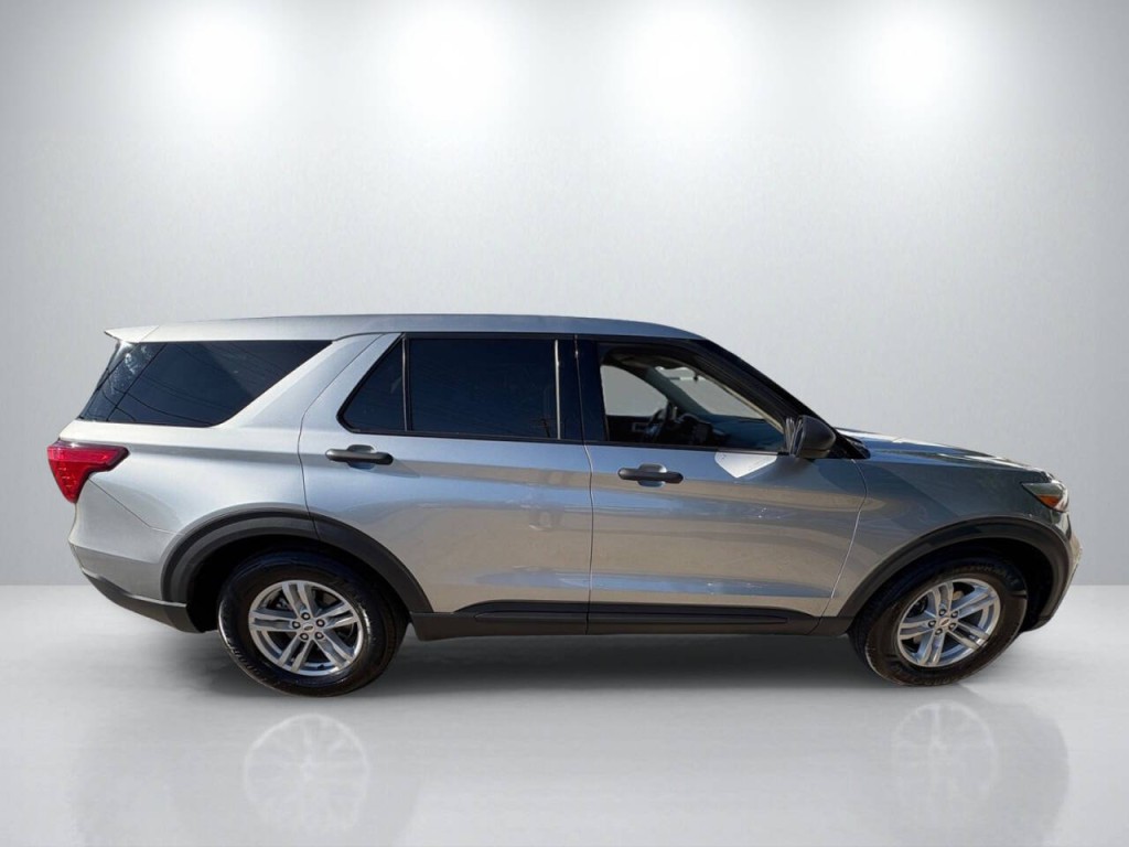 2023 Ford Explorer Image 8