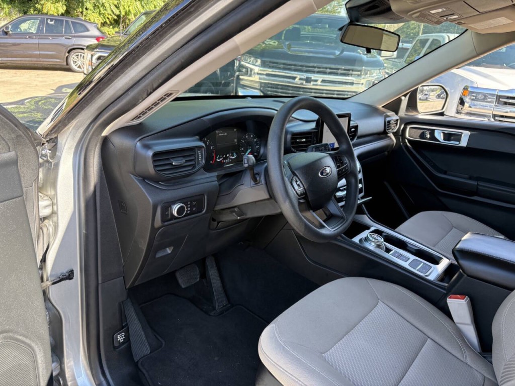 2023 Ford Explorer Image 11