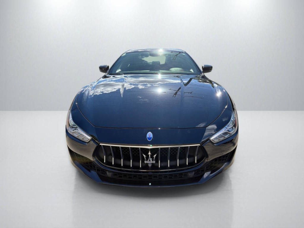 2019 Maserati Ghibli Image 2